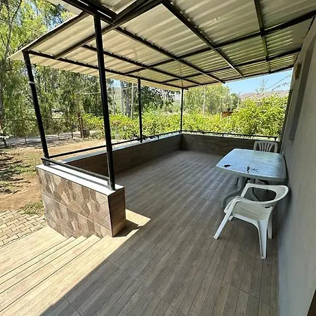 Apartment Mustakil Bag Evi Marmaris